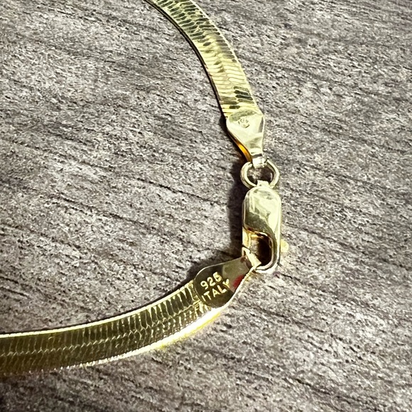 Like New 18K Yellow Gold over Sterling Silver Herringbone Bracelet - Picture 2 of 4